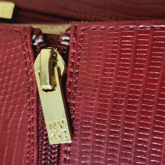 New York & CO Kyla Pointed Toe Bootie 8 New - Red Faux Lizard Leather Embossed - Picture 10 of 11